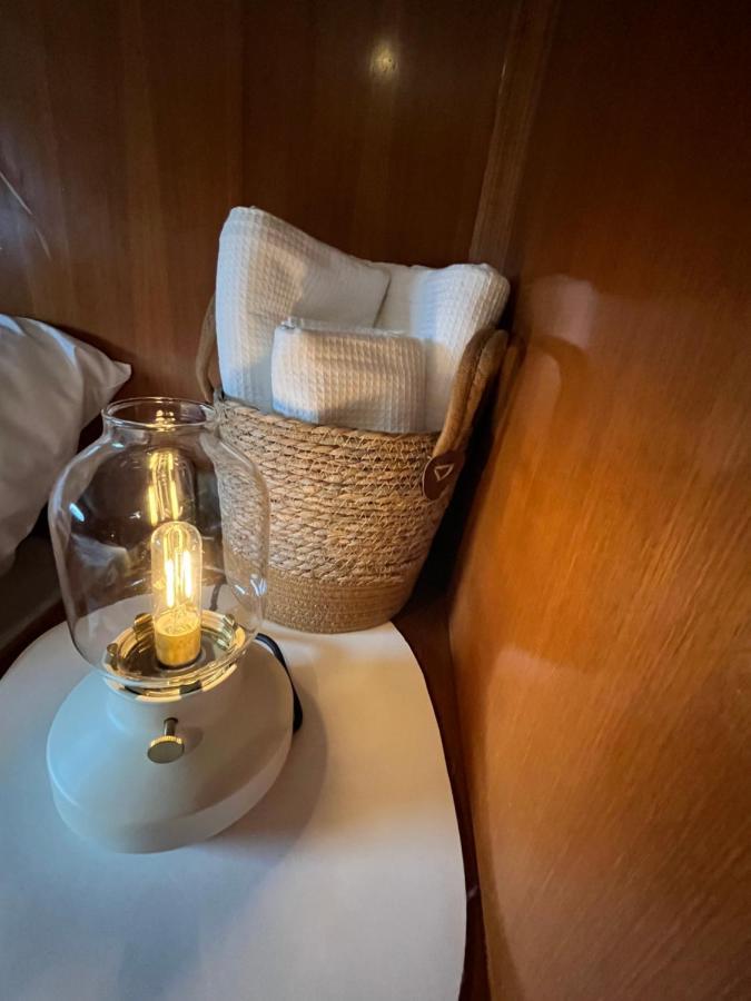 Отель Navi Yacht A Sete, 2 A 8 Couchages, Privatif Экстерьер фото