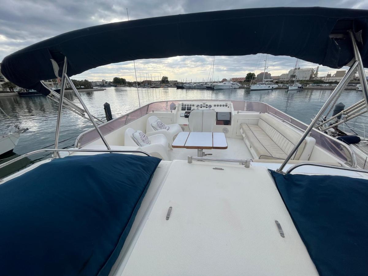 Отель Navi Yacht A Sete, 2 A 8 Couchages, Privatif Экстерьер фото