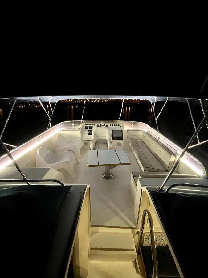 Отель Navi Yacht A Sete, 2 A 8 Couchages, Privatif Экстерьер фото